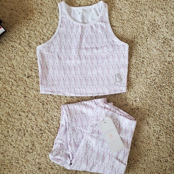 Buffbunny Collection Pants - Buff Bunny onyx high rise leggings and crop top in Oasis Print. S top. M bottom.